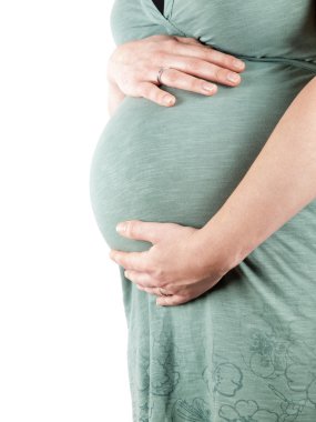 36 hafta hamile genç kadının beline tutarak