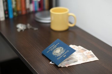 Brezilya pasaportu ve Brezilya para birimi (real)