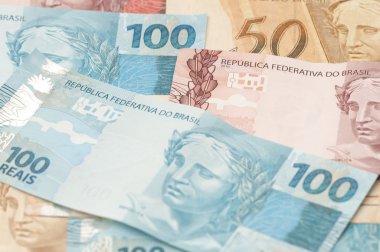 Brezilya para birimi (real)