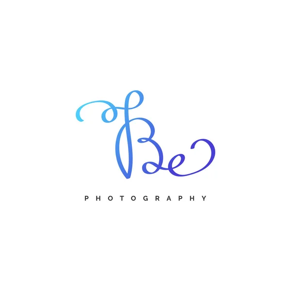 Initial Logo Design Elegant Handwriting Style Blue Gradient Signature Logo — Stockový vektor