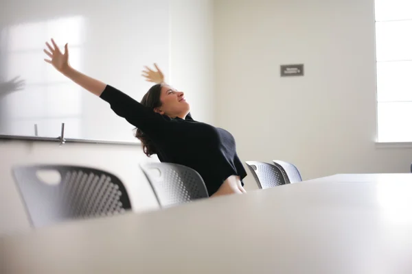 Stretching in office — Stock Photo, Image