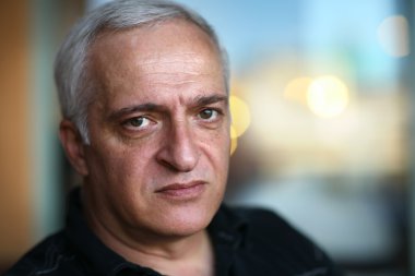 üzgün kıdemli adam