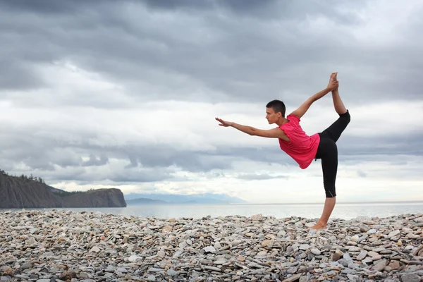 Yoga açık havada — Stok fotoğraf