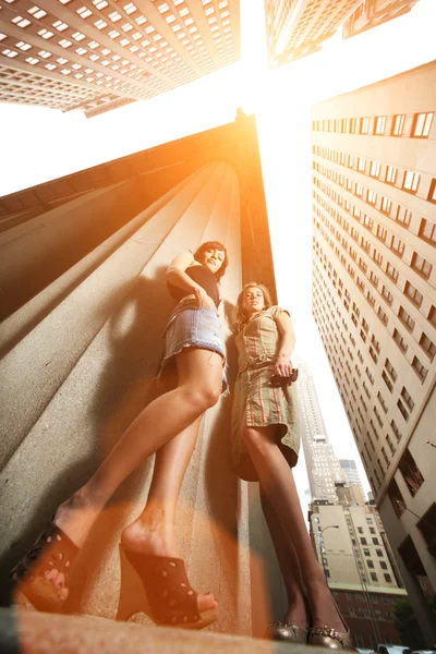 Deux jeunes femmes sexy à New York — Photo