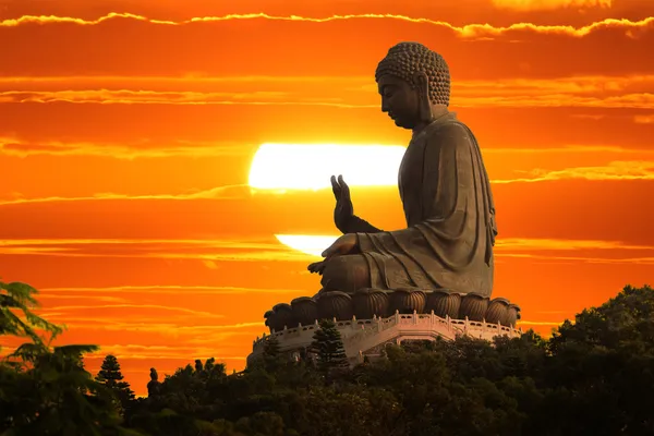 Bouddha au coucher du soleil — Photo