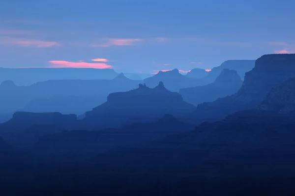 Grand canyon weergave bij avondschemering — Stockfoto