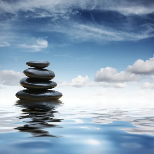 Zen stenar i vatten — Stockfoto