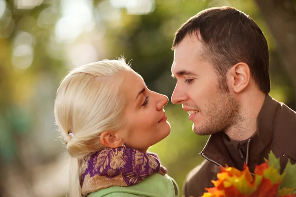 Young couple — Stock Photo, Image