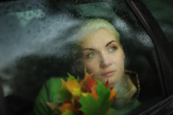 Woman in car — Stock Photo, Image