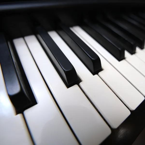 Piano keyboard closeup. — Stock Photo, Image