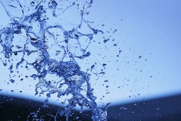 Wasserspritzer aus Fontänen — Stockfoto