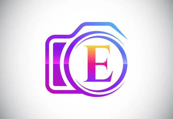 カメラアイコン付きの初期Eモノグラム文字 写真ビジネスのロゴ 会社のアイデンティティ — ストックベクタ