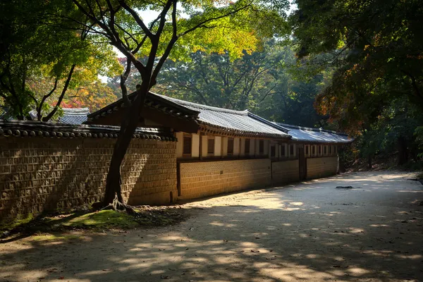 Biwon (jardim secreto) (construído 1623 em diante ) — Fotografia de Stock