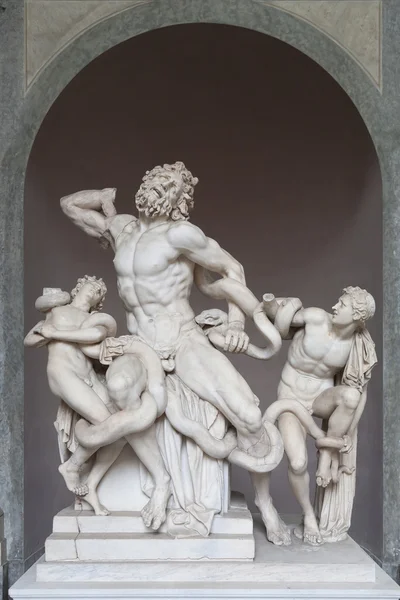 Skulpturala grupp "laokoon" i museet av Vatikanen. — Stockfoto