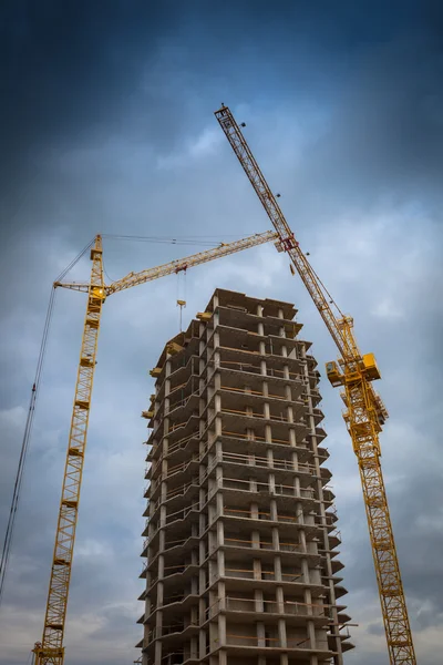 Construcción de edificios de apartamentos — Foto de Stock