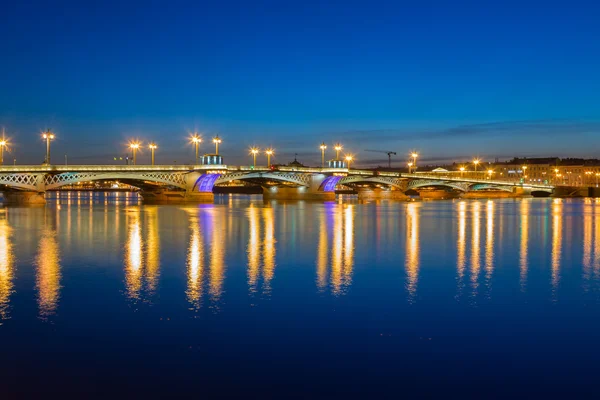 saint-Petersburg duyuru Köprüsü