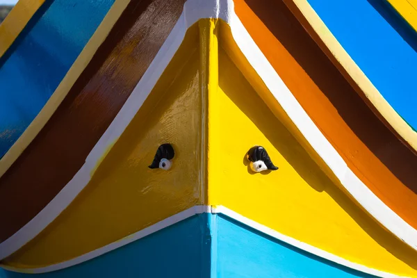 Traditional Maltese fishing boat in Marsaxlokk — Stock Photo, Image