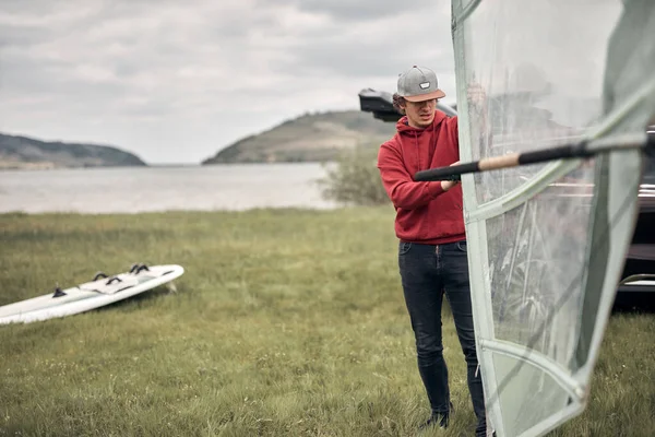 Windsurfer Campista Embalagem Desembalagem Carro Natureza — Fotografia de Stock