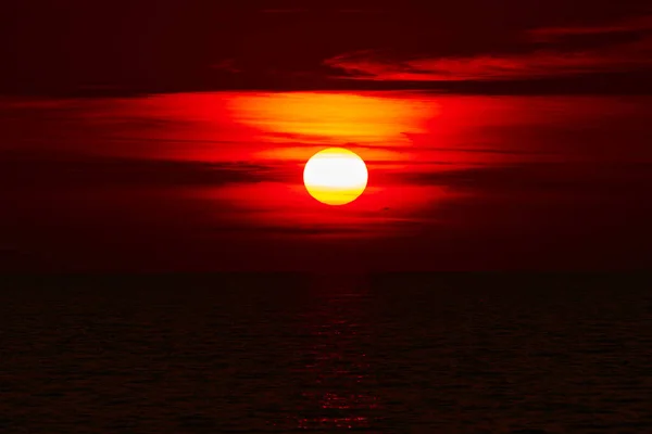 Tropikalny Zachód Słońca Nad Oceanem Horyzont Morski — Zdjęcie stockowe
