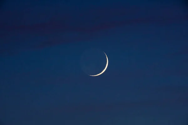 Lua Crescente Jovem Com Fase — Fotografia de Stock