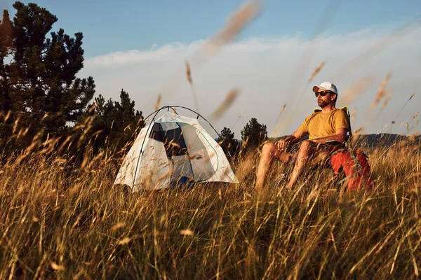 Man Camping Nature Unpacking Packing Small Tent Outdoors Recreation Hobbies — Stock Photo, Image