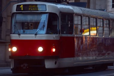 Çek Cumhuriyeti Praha 'da tramvay toplu taşımacılığı.