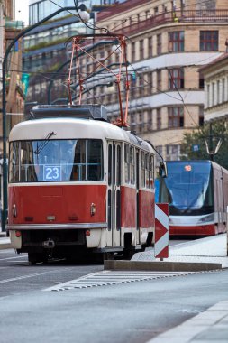 Çek Cumhuriyeti Praha 'da tramvay toplu taşımacılığı.