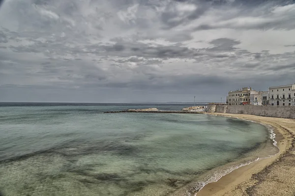 Beach of the old town of Gallipoli (Le) — Stock Photo, Image