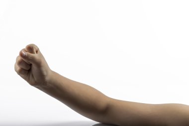 Genç eller rock-kağıt-makas yapar