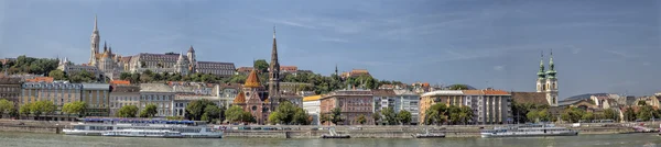 Budapest Danube görünümünde — Stok fotoğraf