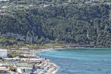 citara Beach Ischia Adası görünümü