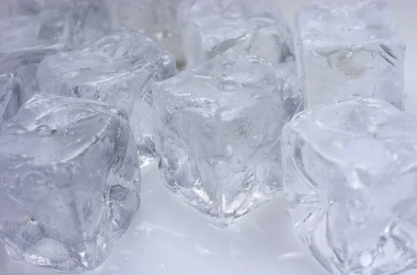Kostky ledu, samostatný. pozadí — Stock fotografie