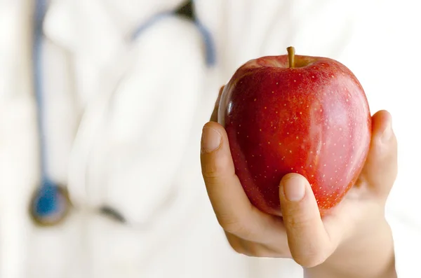 Sağlık. Doktor. elma