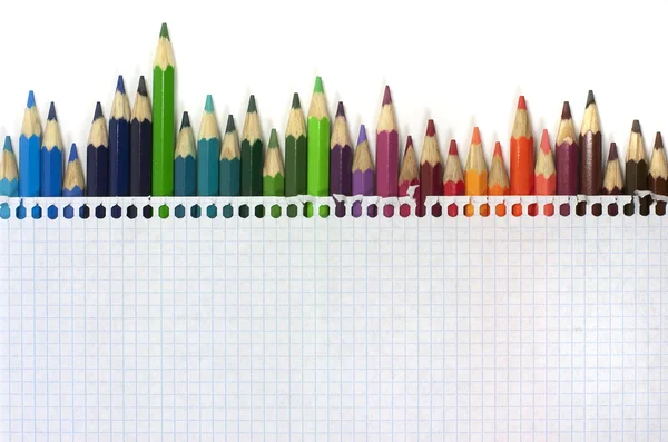 Bloco de notas. Crayons. — Fotografia de Stock