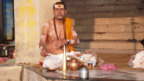 Sadhu. Varanasi. Inde — Photo