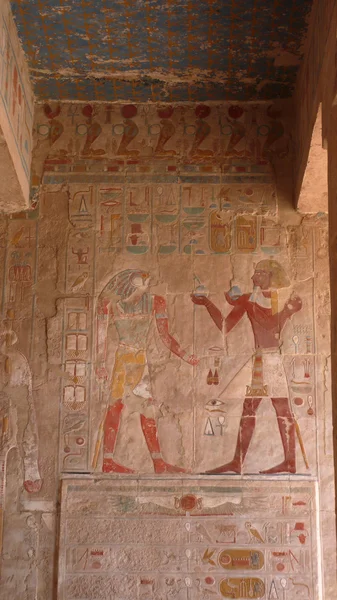 Kraliçe başına Tapınağı. Mısır — Stok fotoğraf