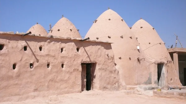 Casas de la colmena. Casa tradicional. Siria —  Fotos de Stock