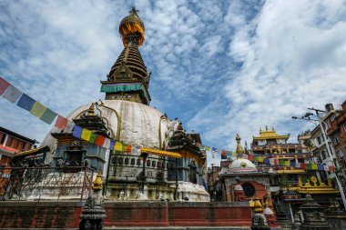 Katmandu, Nepal - Eylül 2021: Kathesimbhu stupa, 21 Eylül 2021 tarihinde Katmandu 'nun kalbinde, Thamel ve Durbar Meydanı arasında yer almaktadır..