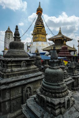 Swayambhunath Stupa, Katmandu, Nepal 'deki bir tepenin üzerindeki antik bir dini kompleks..
