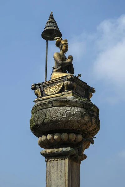 Estátua Rei Bhupatindra Malla Praça Durbar Bhaktapur Vale Kathmandu Nepal — Fotografia de Stock