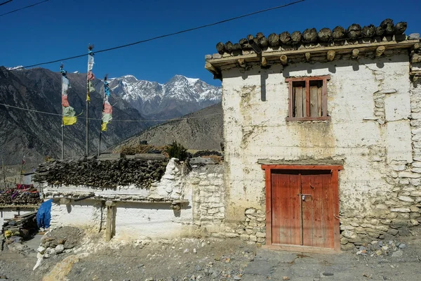 Село Тхіні Нижньому Мустанзі Непал — стокове фото