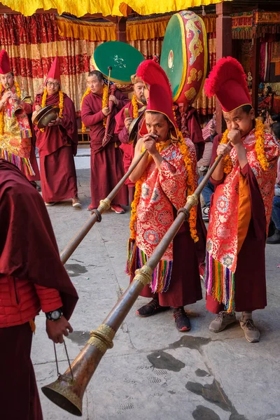 Марфа Непал Ноябрь 2021 Лама Танцует Буддийском Монастыре Марфа Районе — стоковое фото