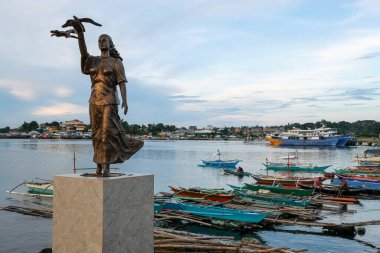 Puerto Princesa, Filipinler - Mayıs 2022: Puerto Princesa 'daki Baywalk Parkı 21 Mayıs 2022.