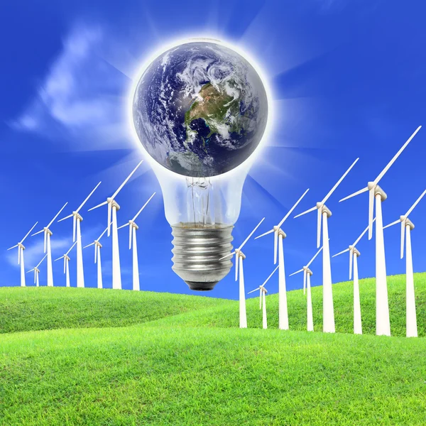 Vindkraft turbiner gård energiproduktion till glödlampan — Stockfoto
