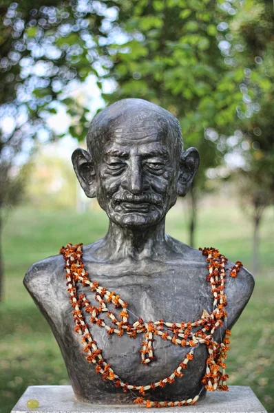 mahatma Gandi büstü