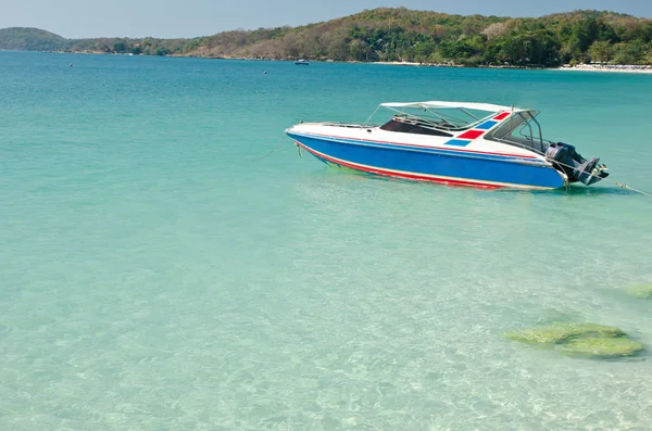 Baot na praia — Fotografia de Stock