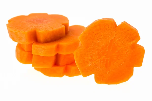 Срез моркови изолирован — стоковое фото