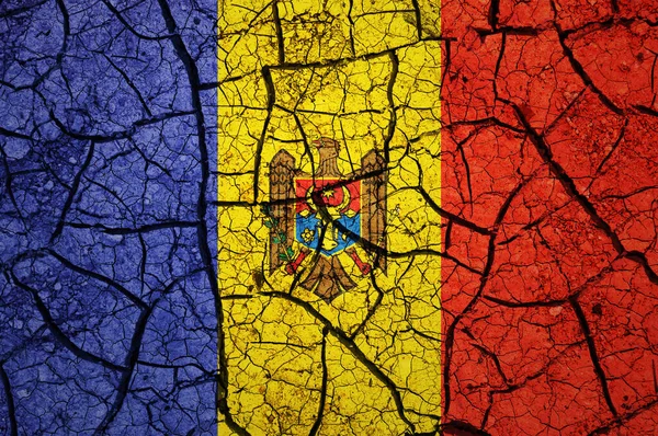 Сухой Рисунок Почвы Флаге Молдовы Страна Концепцией Засухи Проблема Водой — стоковое фото