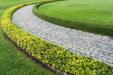 blok taş yürüyüş yolu