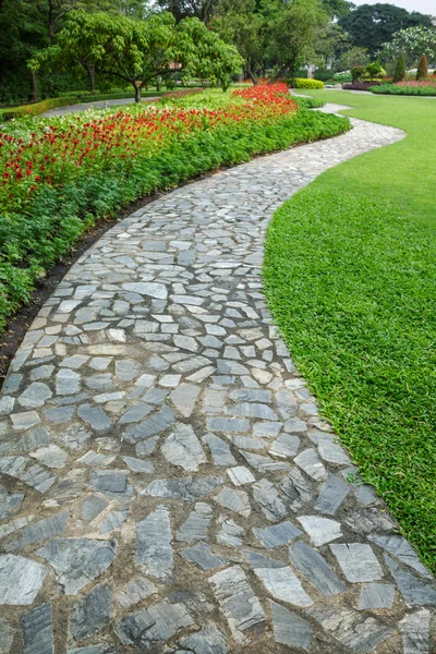 De stenen blok lopen pad — Stockfoto